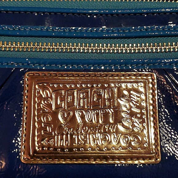 Coach Royal Blue Patent Leather Poppy Wristlet - Picture 2 of 6
